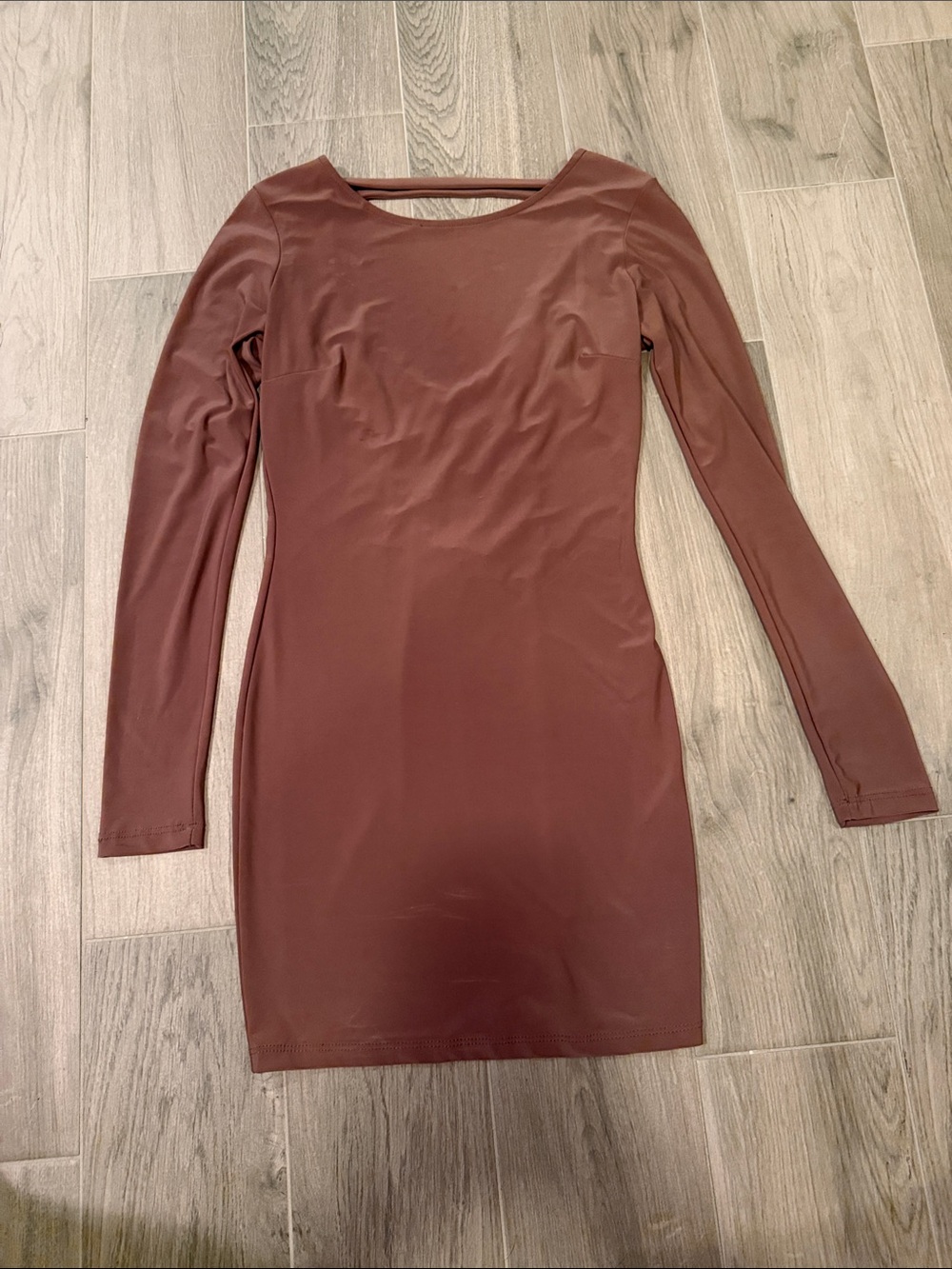 NWT Symphony Women’s Long Sleeve Dress in Deep Brown With Gold Chain Back Size M